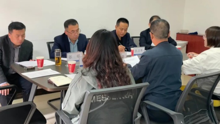 黨委書記、董事長(zhǎng)劉亞雄一行調(diào)研蘭峰公司